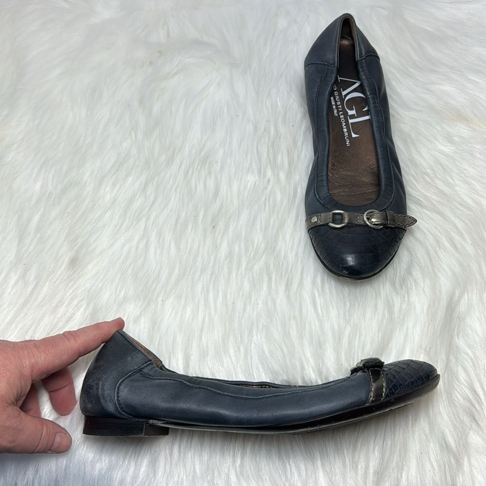 AGL Attilio Giusti Leombruni Navy Leather Cap‎ Toe Flats Sz 37.5/US 7.5